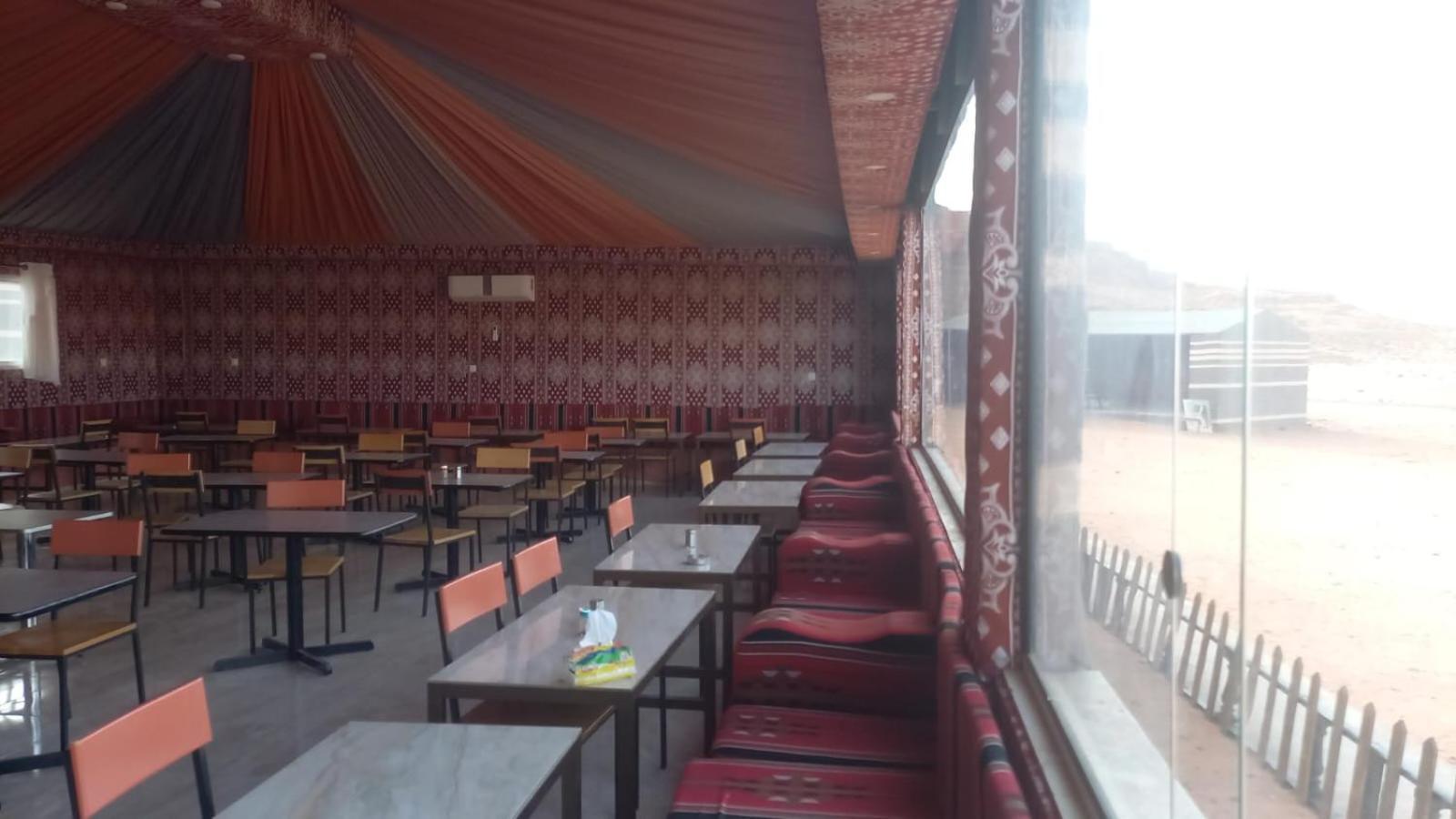 Al Raha Luxury Camp Hotel Wadi Rum Bagian luar foto
