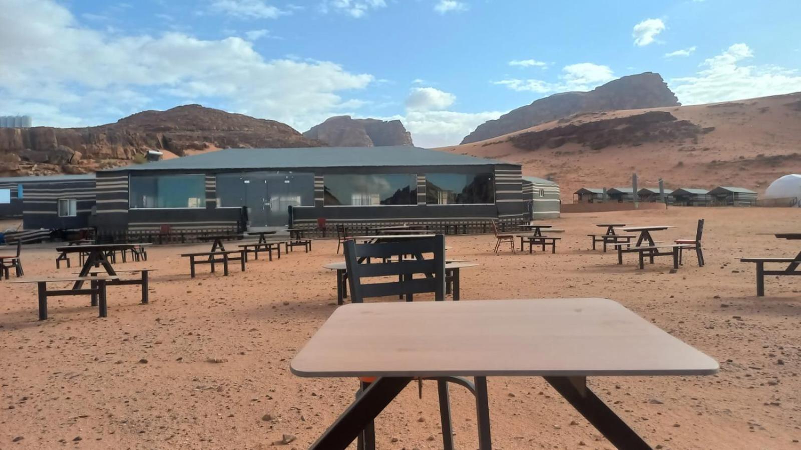 Al Raha Luxury Camp Hotel Wadi Rum Bagian luar foto