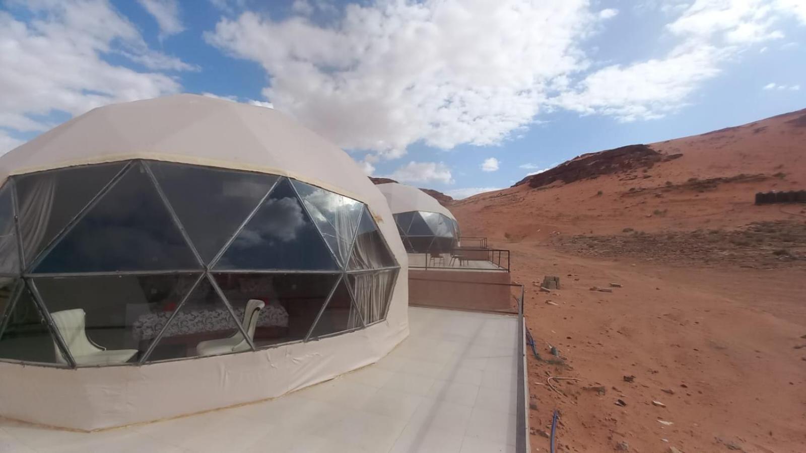 Al Raha Luxury Camp Hotel Wadi Rum Bagian luar foto