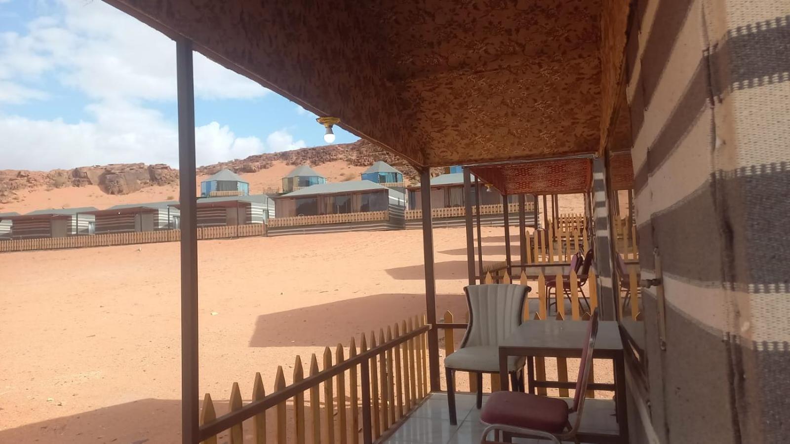 Al Raha Luxury Camp Hotel Wadi Rum Bagian luar foto