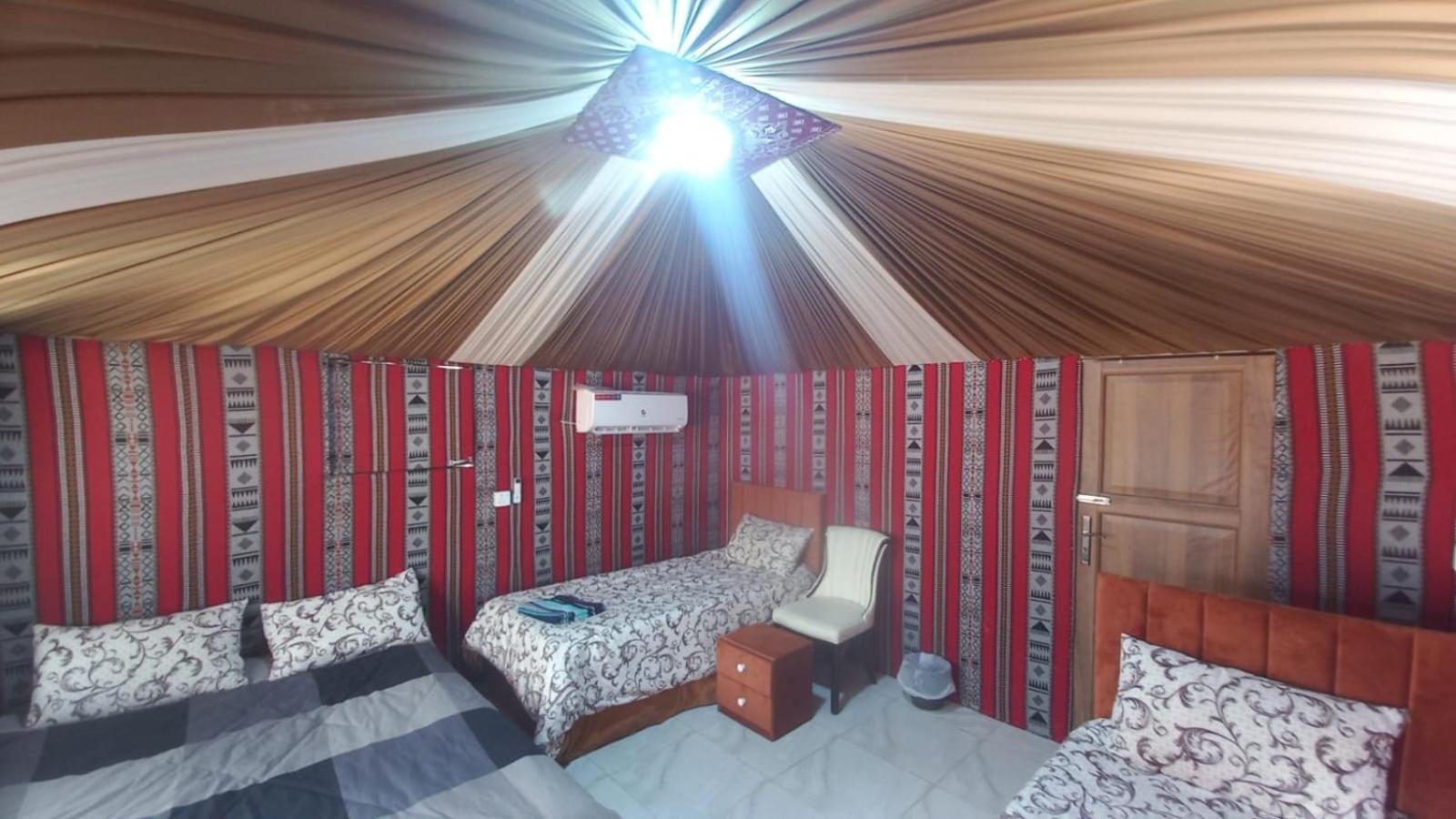 Al Raha Luxury Camp Hotel Wadi Rum Bagian luar foto
