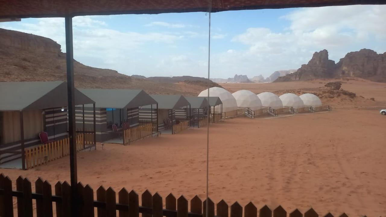 Al Raha Luxury Camp Hotel Wadi Rum Bagian luar foto
