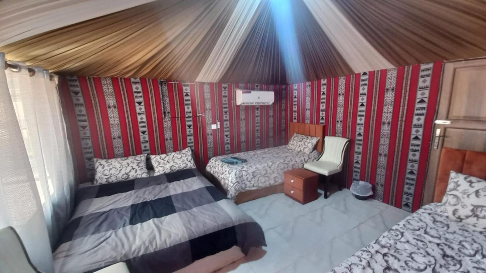 Al Raha Luxury Camp Hotel Wadi Rum Bagian luar foto