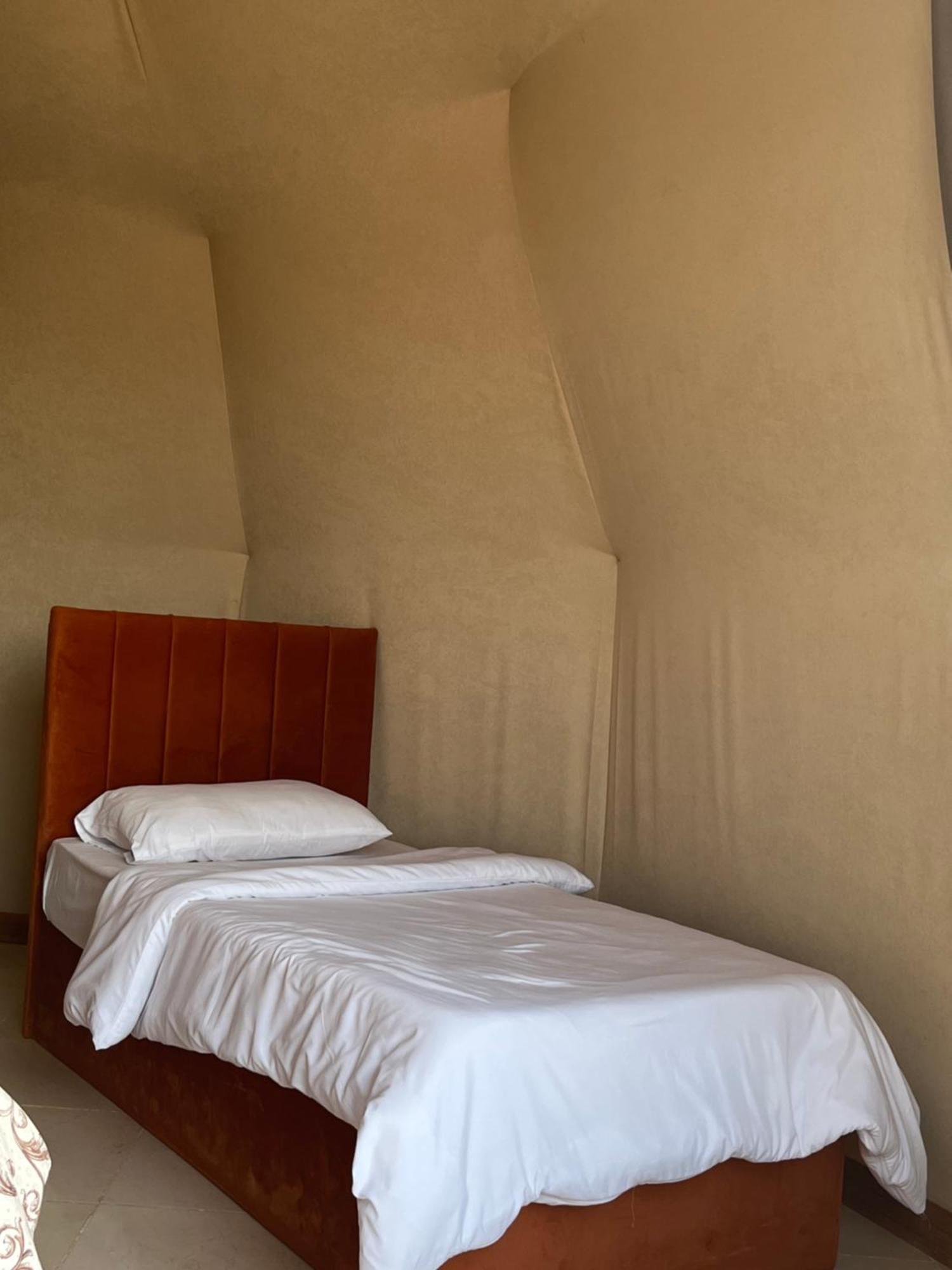 Al Raha Luxury Camp Hotel Wadi Rum Bagian luar foto