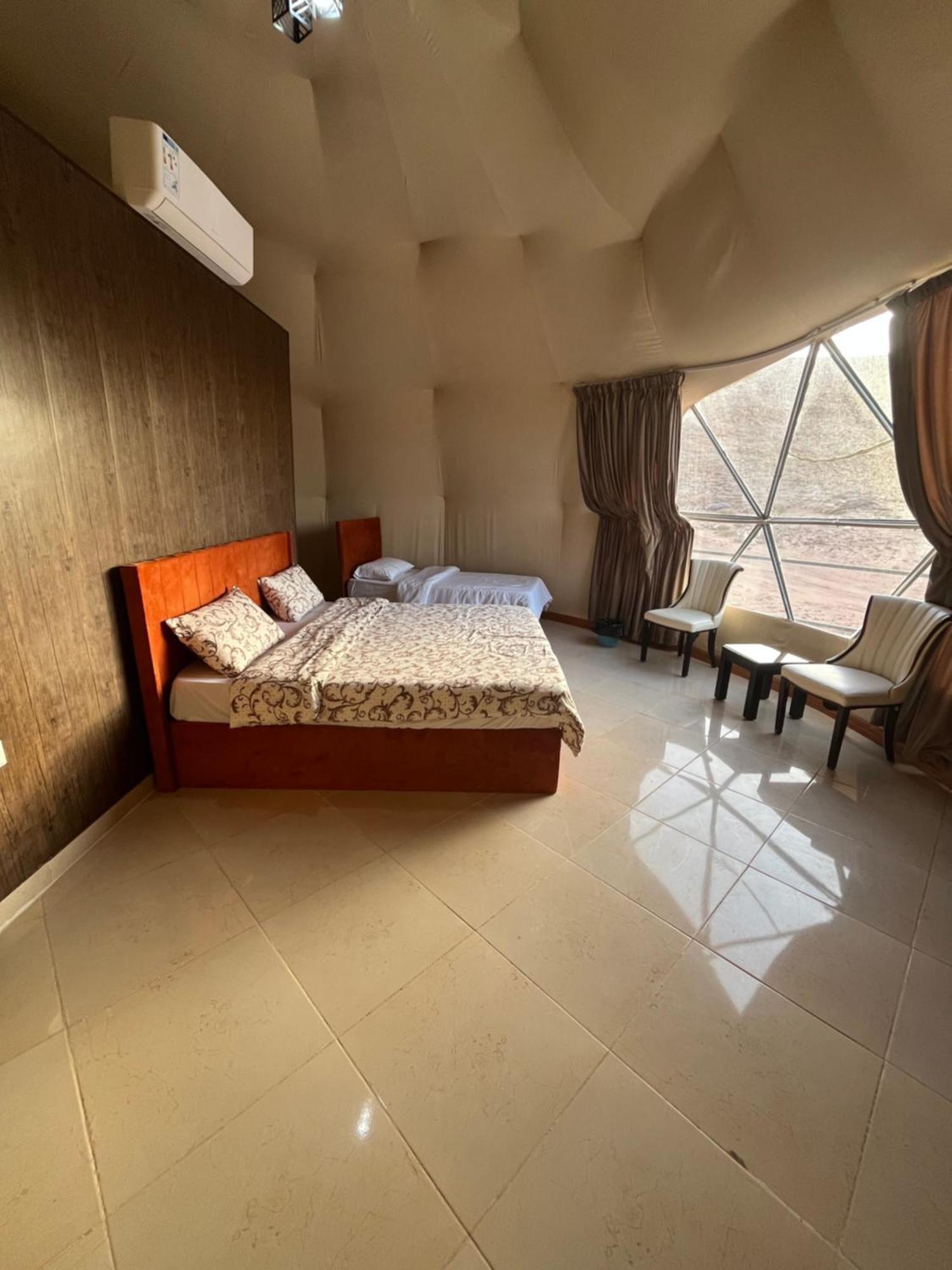 Al Raha Luxury Camp Hotel Wadi Rum Bagian luar foto