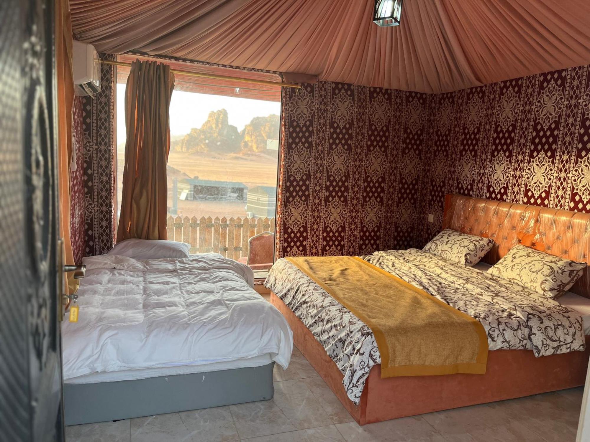 Al Raha Luxury Camp Hotel Wadi Rum Bagian luar foto