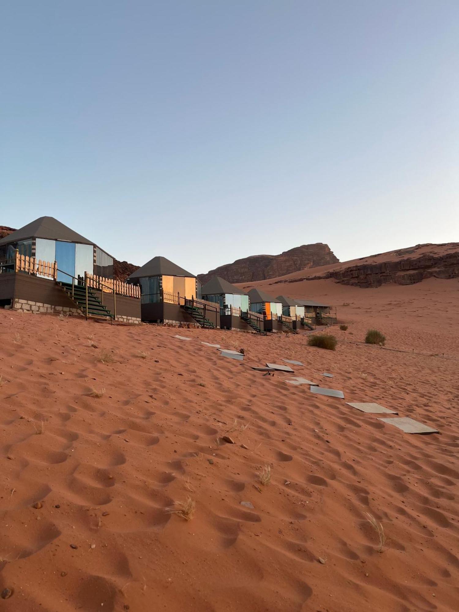 Al Raha Luxury Camp Hotel Wadi Rum Bagian luar foto