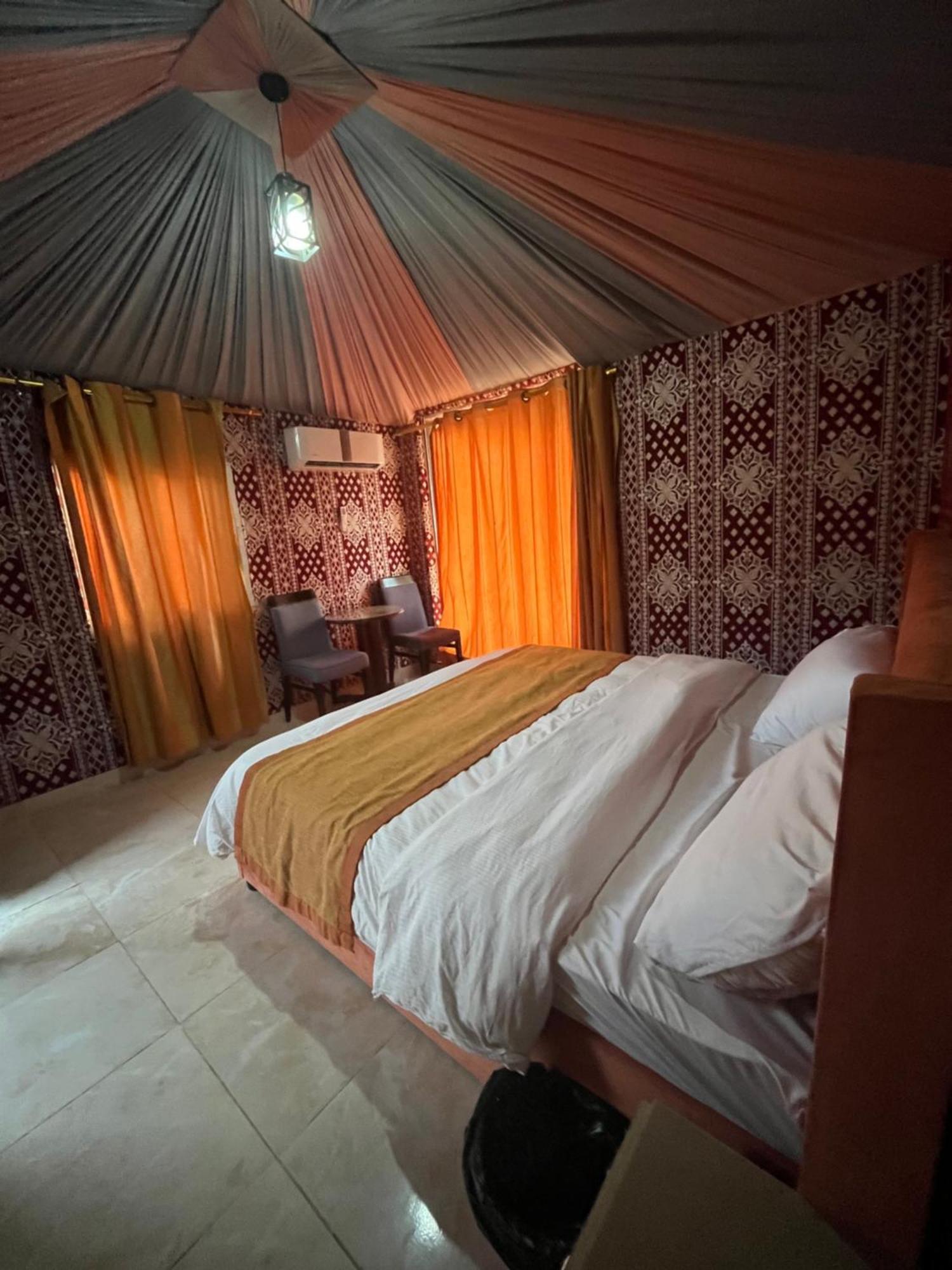 Al Raha Luxury Camp Hotel Wadi Rum Bagian luar foto