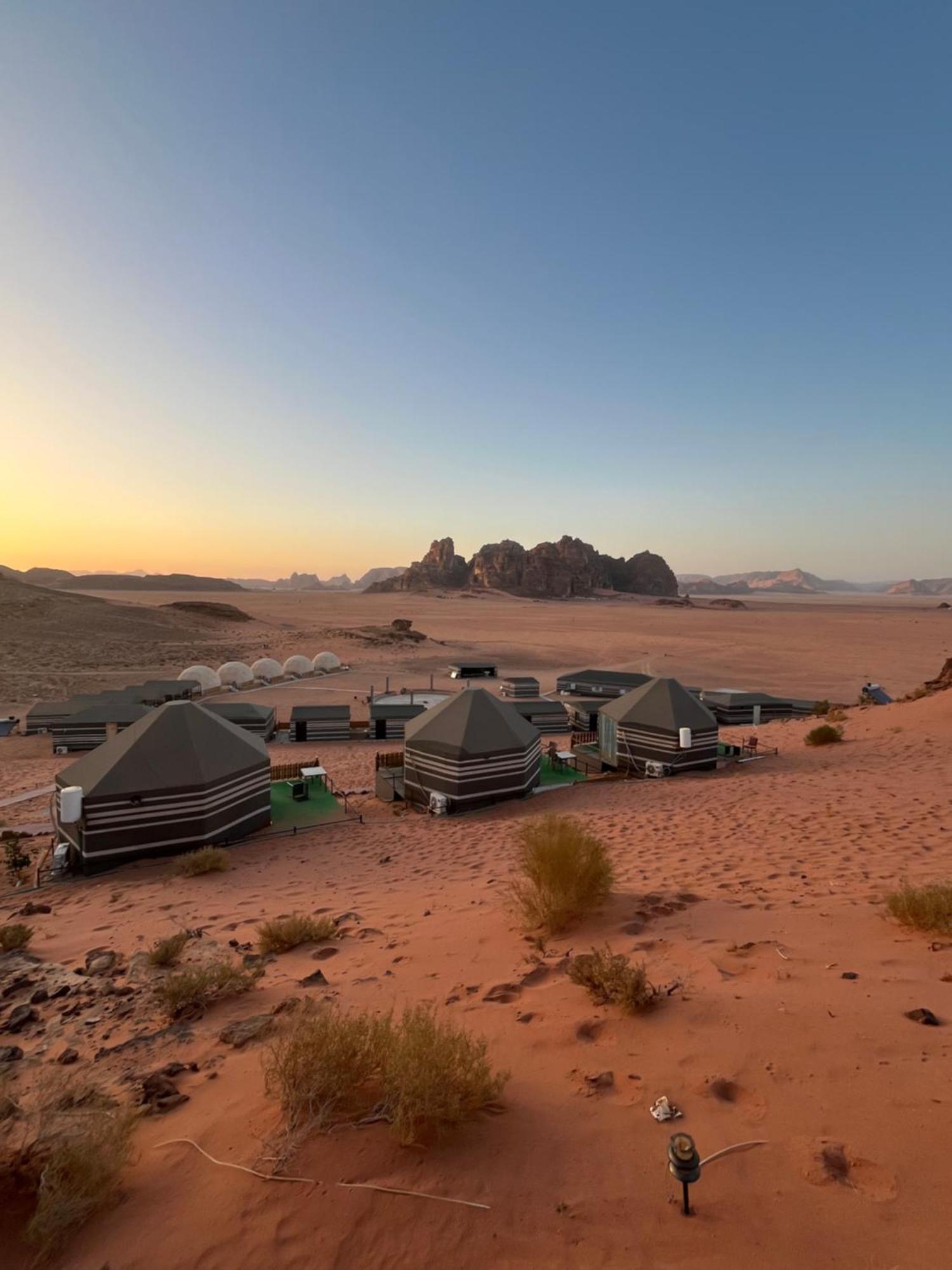 Al Raha Luxury Camp Hotel Wadi Rum Bagian luar foto