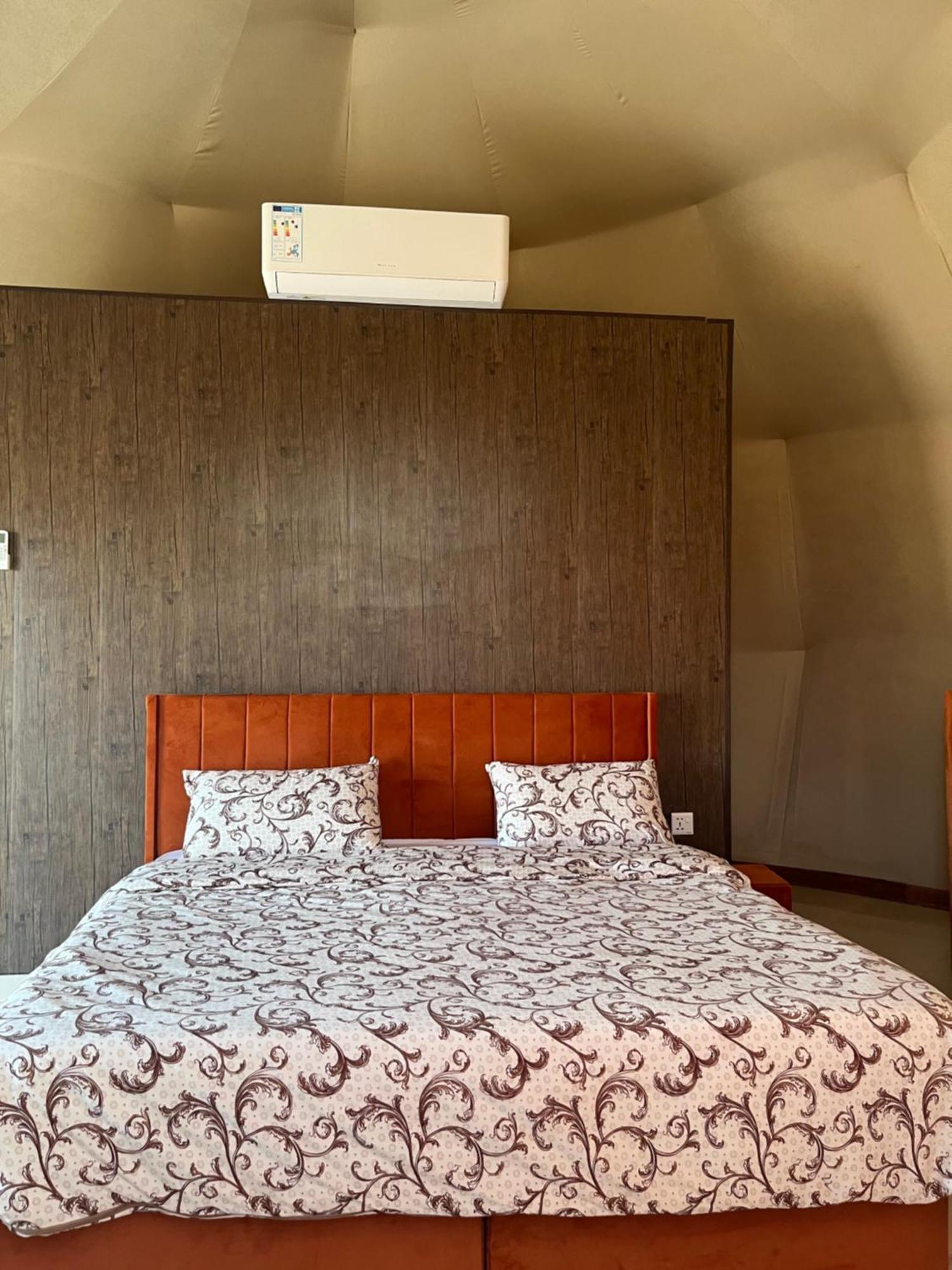 Al Raha Luxury Camp Hotel Wadi Rum Bagian luar foto